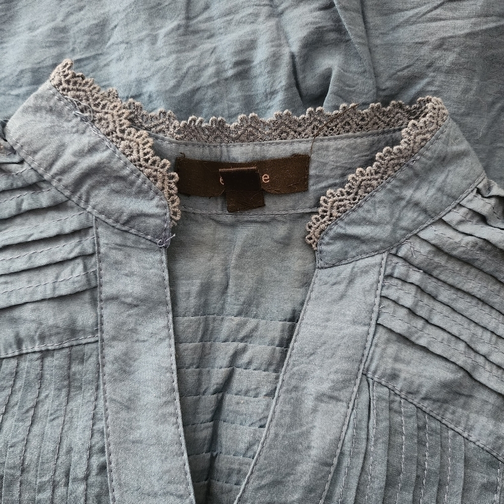 Edge Blue Tunic Top Woman's Small S Cottage Long Sleeve V-Neck Pleated Lace EUC - Picture 3 of 9